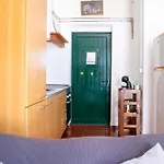 Διαμέρισμα Front House